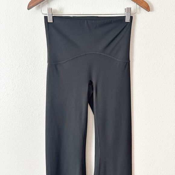 SPANXshape Booty Boost Black Flare Full Length Legging Pant women's size small - Picture 3 of 15